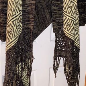 Billabong boho sweater